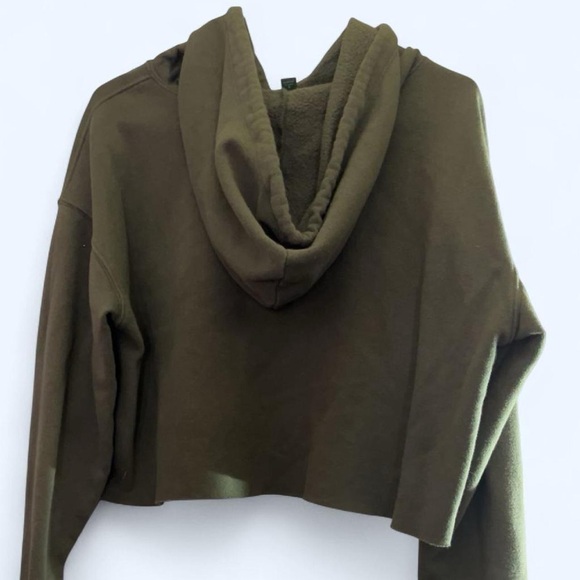 Wild Fable Forest Green Cropped Hoodie - Picture 2 of 4